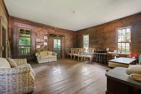 216 N Mechanic St, Pendleton, SC 29670 photo 6