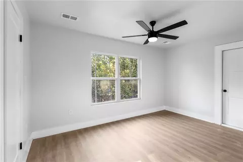 Bedroom - 106 Summersweet Ln, Seneca, SC 29672 photo 3 of 6