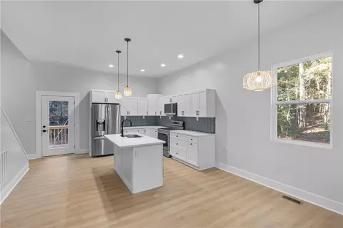 Kitchen - 106 Summersweet Ln, Seneca, SC 29672 photo 1 of 2