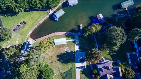 View/Area - 106 Summersweet Ln, Seneca, SC 29672 photo 5 of 6