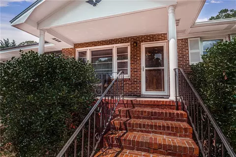 4 Grandview Rd, Travelers Rest, SC 29690