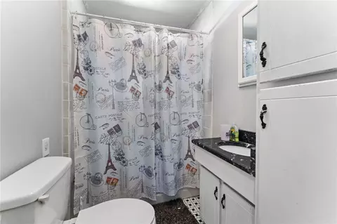 Bath - 805 Cooley Bridge Rd, Pelzer, SC 29669 photo 1 of 2