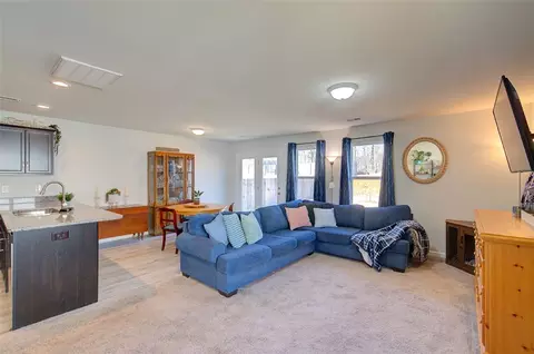 1212 Paramount Dr, Lyman, SC 29365 photo 8