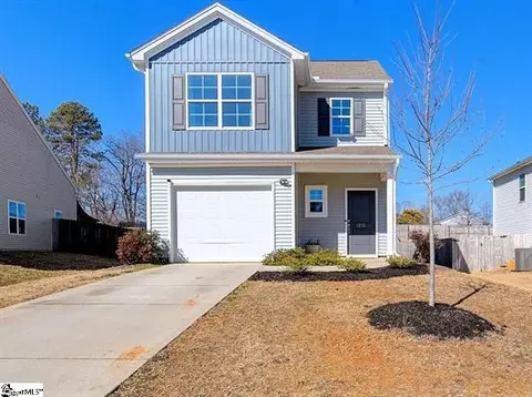 1212 Paramount Dr, Lyman, SC 29365
