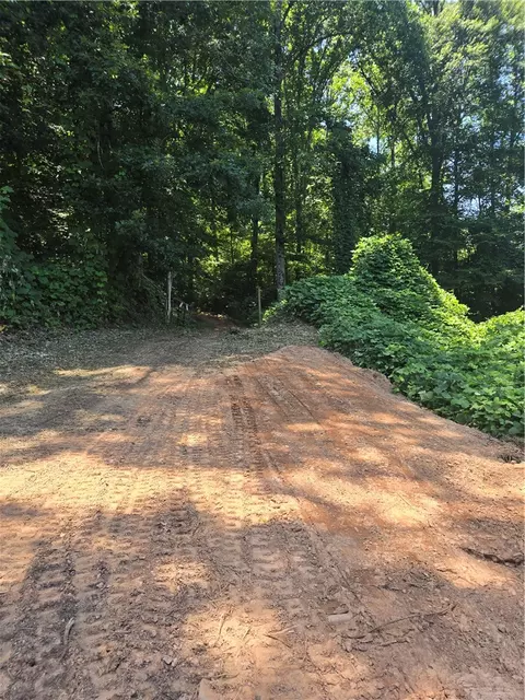 505 Stevenson Rd, Starr, SC 29684