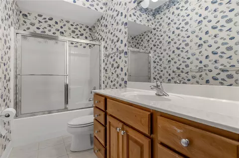 Bath - 716 Clearlake Pointe Pointe, Seneca, SC 29672 photo 5 of 6