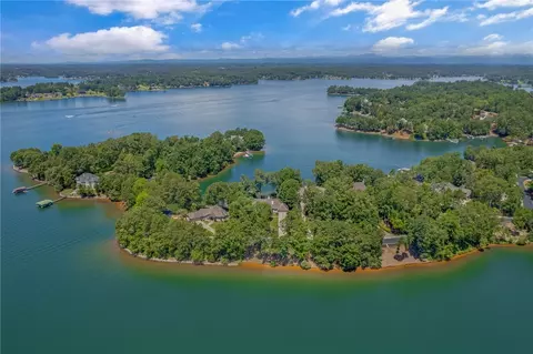 View/Area - 716 Clearlake Pointe Pointe, Seneca, SC 29672 photo 2 of 6