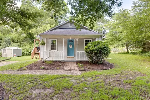 732 S Lewis St, Pickens, SC 29671