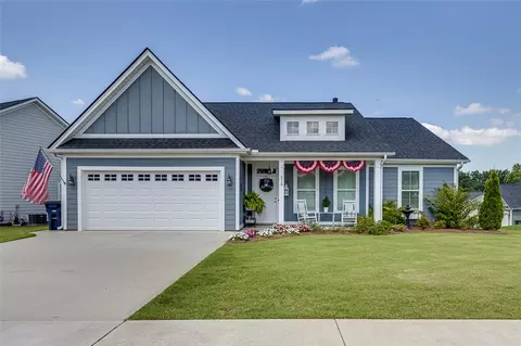 215 Rockpine Dr, Anderson, SC 29621