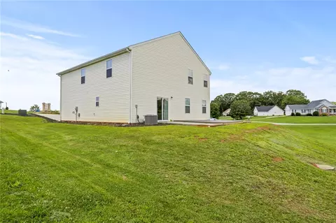 Exterior - 1305 Falcons Dr, Walhalla, SC 29691 photo 3 of 6