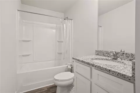 Bath - 1305 Falcons Dr, Walhalla, SC 29691 photo 2 of 2