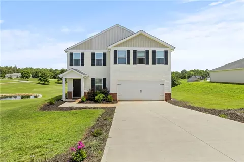 1305 Falcons Dr, Walhalla, SC 29691