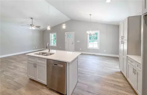 Other - 330 Code Cir, Seneca, SC 29678 photo 5 of 11