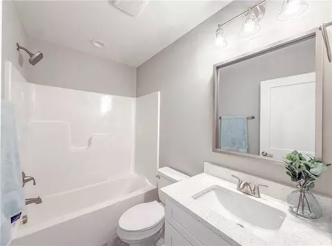 Bath - 330 Code Cir, Seneca, SC 29678 photo 3 of 4
