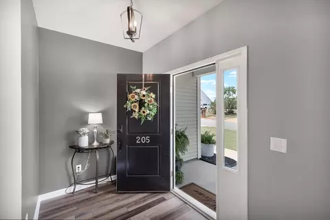 205 Avendell Dr, Easley, SC 29642 photo 3