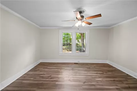 Living - 105 Ryan St, Easley, SC 29642 photo 6 of 6