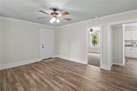 Living - 105 Ryan St, Easley, SC 29642 photo 4 of 6