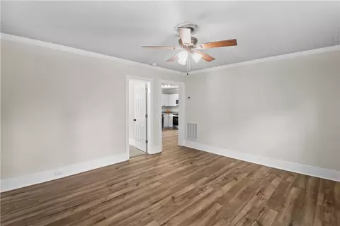 Living - 105 Ryan St, Easley, SC 29642 photo 3 of 6