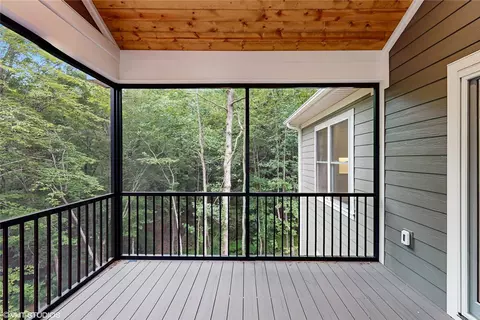 330 High Hampton Rd, Salem, SC 29676 photo 5