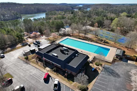 220 Walnut Dr, Westminster, SC 29693 photo 3
