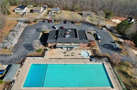 220 Walnut Dr, Westminster, SC 29693 photo 2
