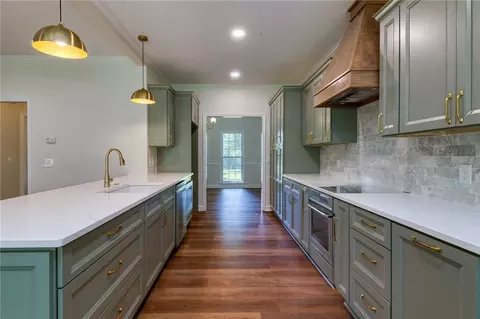 Kitchen - 405 Ashley Downs Downs, Anderson, SC 29621 photo 4 of 4