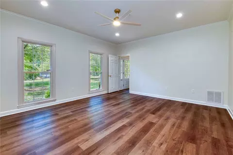 Living - 405 Ashley Downs Downs, Anderson, SC 29621 photo 6 of 6