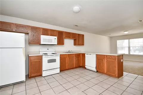 221 Springfield Cir, Easley, SC 29642 photo 7