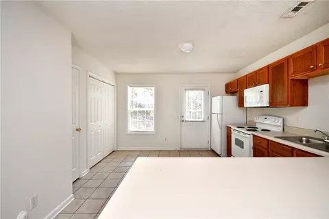 221 Springfield Cir, Easley, SC 29642 photo 5