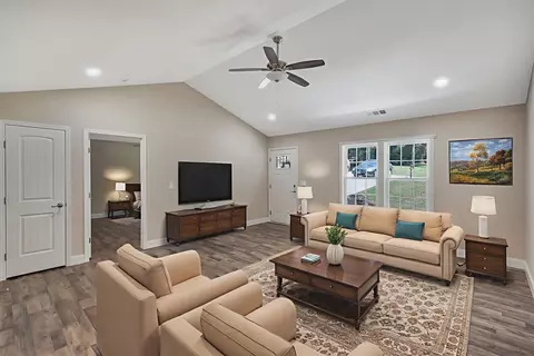 111 Jason Dr, Seneca, SC 29678 photo 8