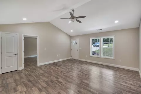 111 Jason Dr, Seneca, SC 29678 photo 9