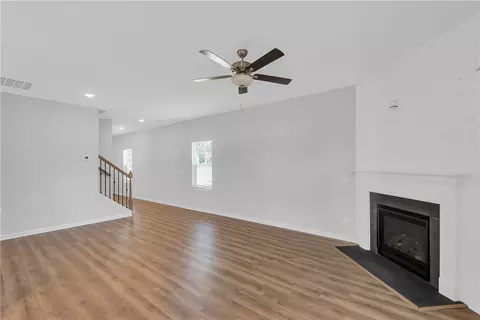 101 Brown Cir, Easley, SC 29642 photo 4