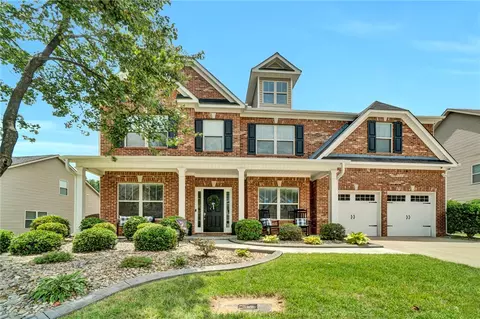 332 Heritage Point Dr, Simpsonville, SC 29681