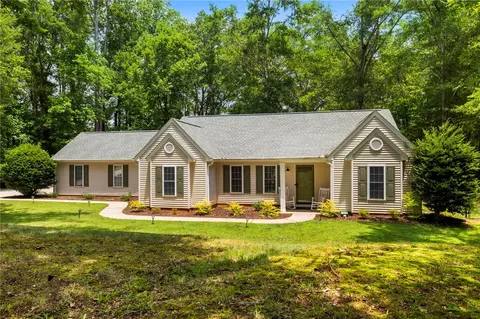 113 Roslyn Dr, Clemson, SC 29631