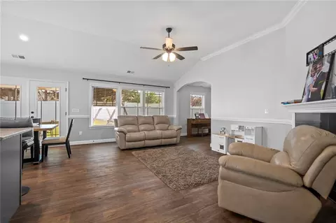 759 Spartan Commodor Ln, Inman, SC 29349