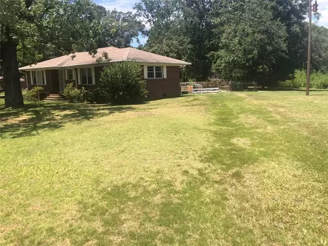Exterior - 111 Kitty Corner Cir, Iva, SC 29655 photo 4 of 8