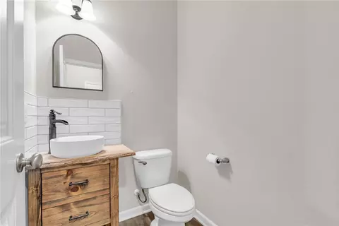 Bath - 413 Oak Ridge Pl, Easley, SC 29642 photo 3 of 3