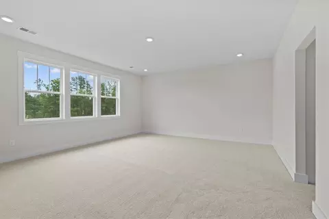 Bedroom - 209 Summerall Ln, Seneca, SC 29678 photo 3 of 6