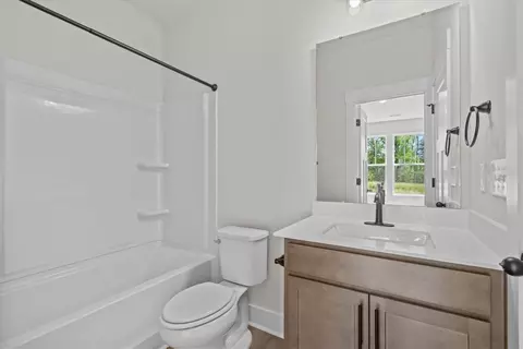Bath - 209 Summerall Ln, Seneca, SC 29678 photo 1 of 5