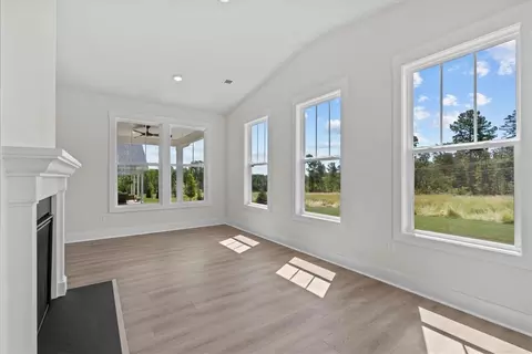 Living - 209 Summerall Ln, Seneca, SC 29678 photo 5 of 5