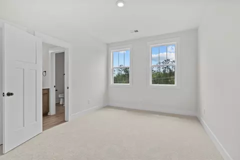Bedroom - 209 Summerall Ln, Seneca, SC 29678 photo 5 of 6