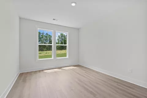 Bedroom - 209 Summerall Ln, Seneca, SC 29678 photo 1 of 6