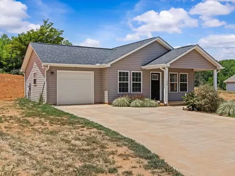 129 Fairfield Rd, Walhalla, SC 29691 photo 2