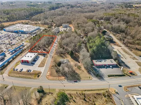 106 Roberts Rd, Pickens, SC 29671