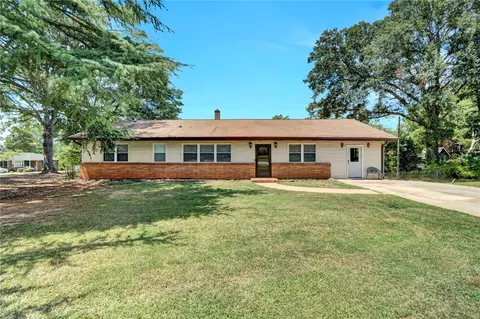 21 Wilcun Dr, Greenville, SC 29617