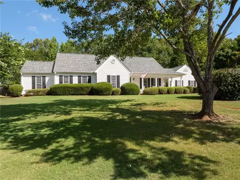108 Carrie Leigh Ln, Pendleton, SC 29670