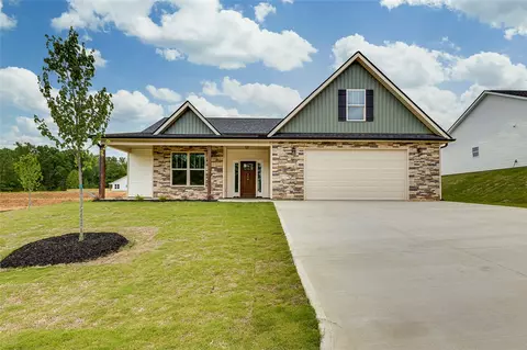 114 Walters Way, Pickens, SC 29671