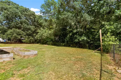 Exterior - 7 Four Leaf Ct, Pelzer, SC 29669 photo 4 of 9