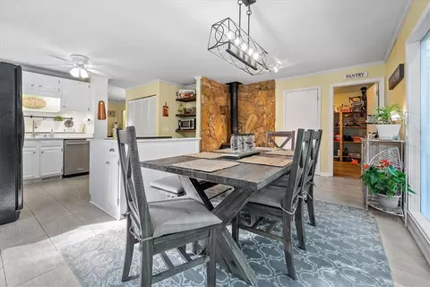 Dining - 319 Woodland Cir, Pendleton, SC 29670 photo 2 of 3