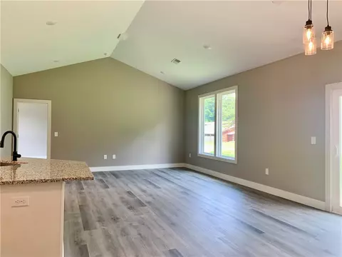 105 Stephens Rd, Pendleton, SC 29670 photo 4